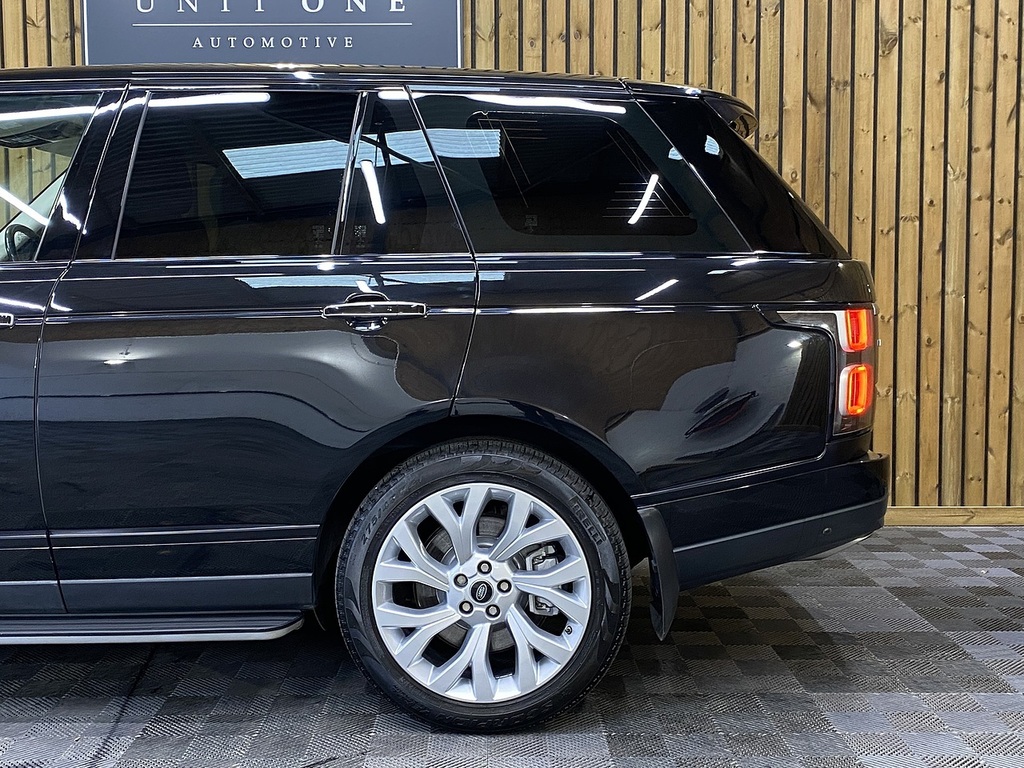 Land Rover Range Rover R-dynamic S Black #23