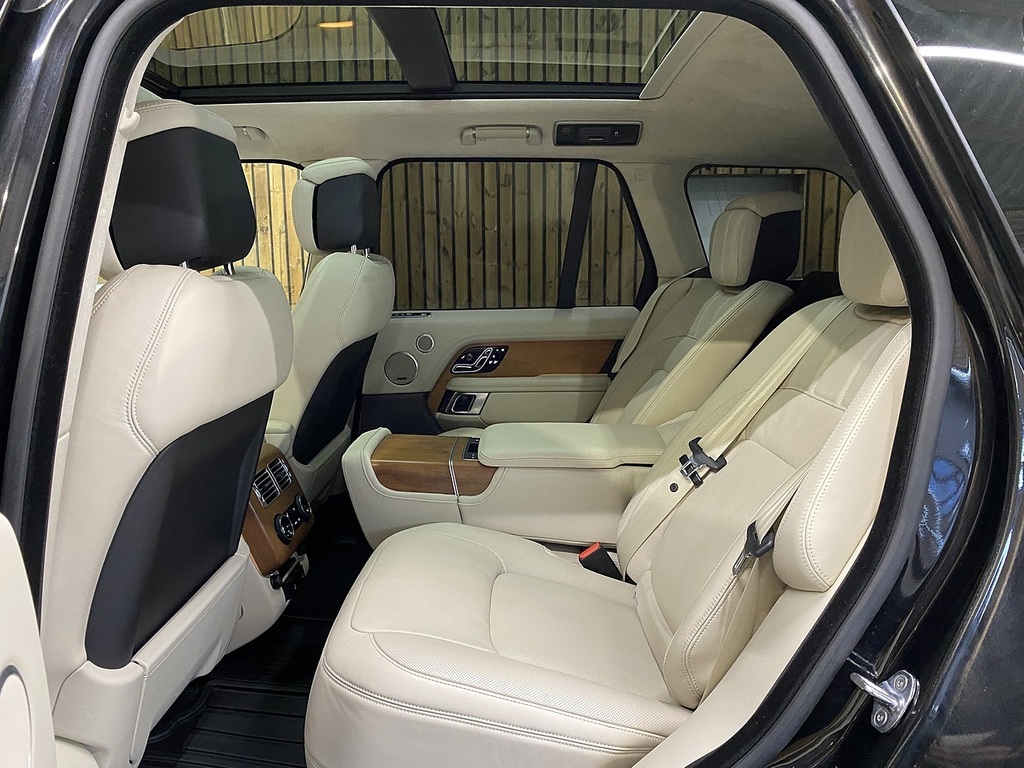 Land Rover Range Rover R-dynamic S Black #42