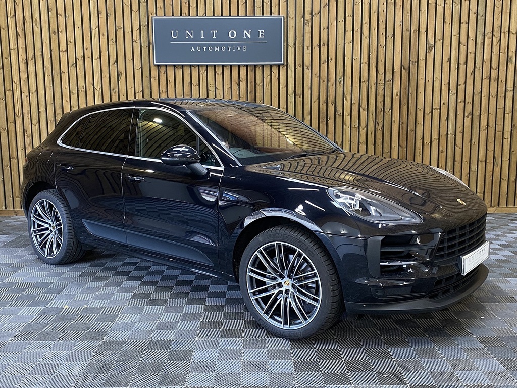 Porsche Macan T V6 S Black