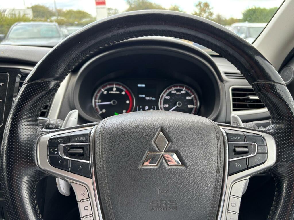 Mitsubishi L200 Black #21