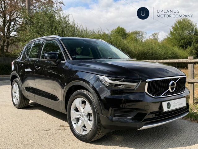 Volvo XC40 T4 Momentum Suv Black