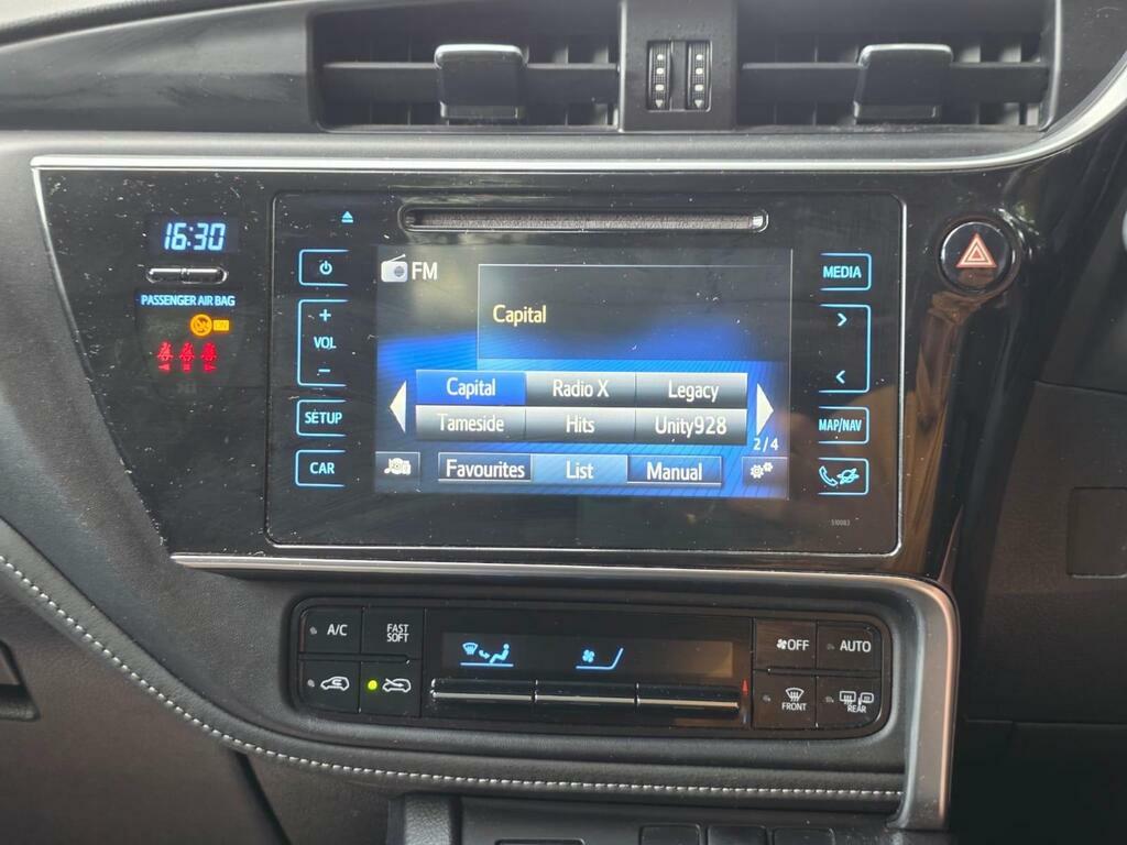 Toyota Auris Hatchback Blue #22