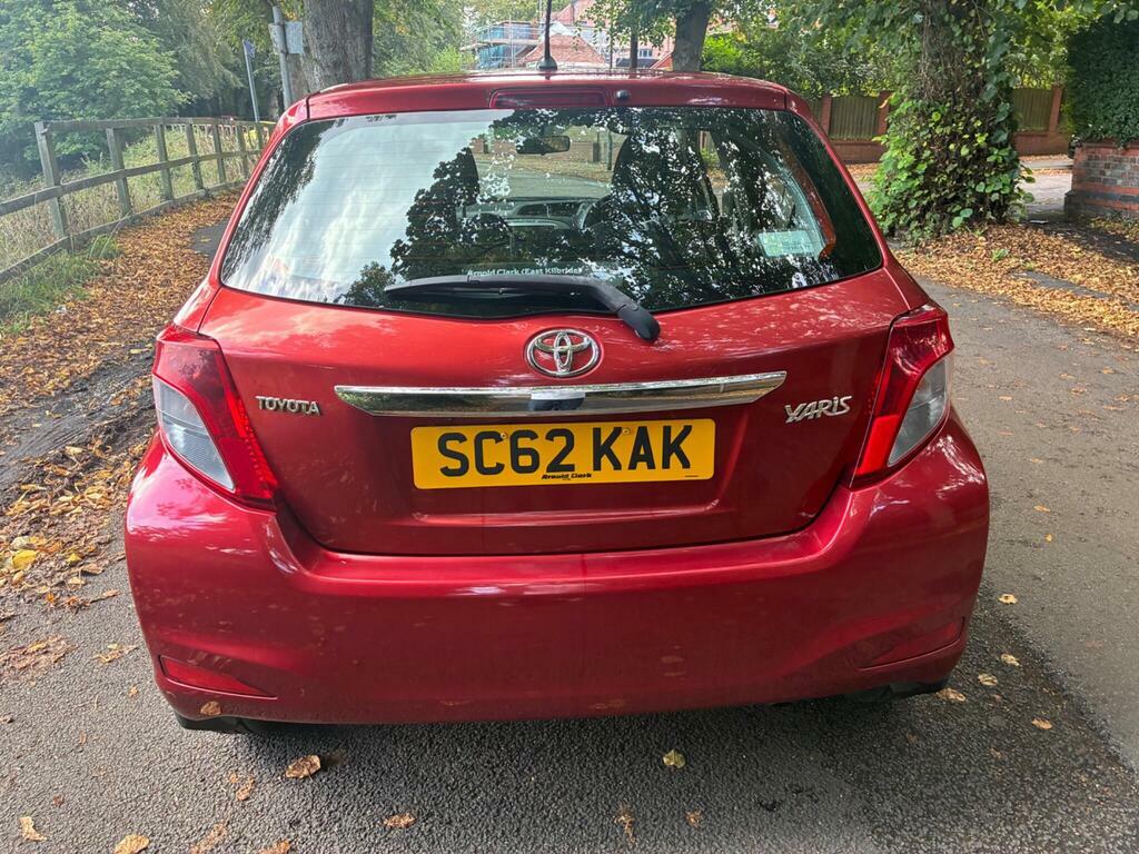 Toyota Yaris Hatchback White #9