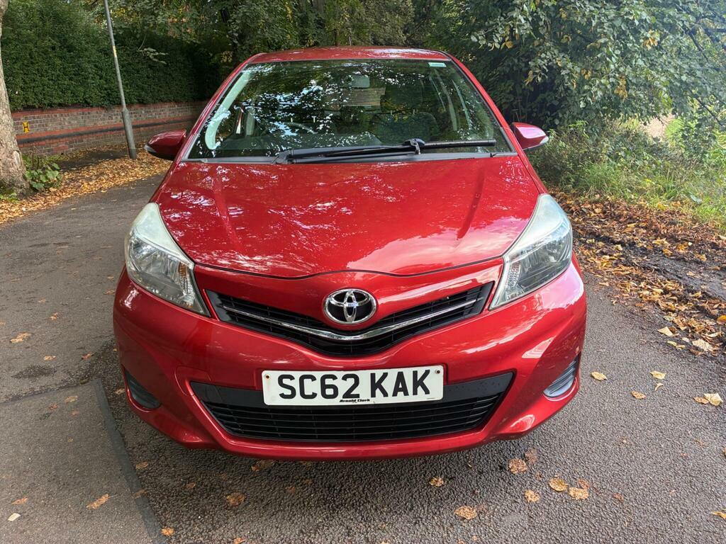 Toyota Yaris Hatchback White #8
