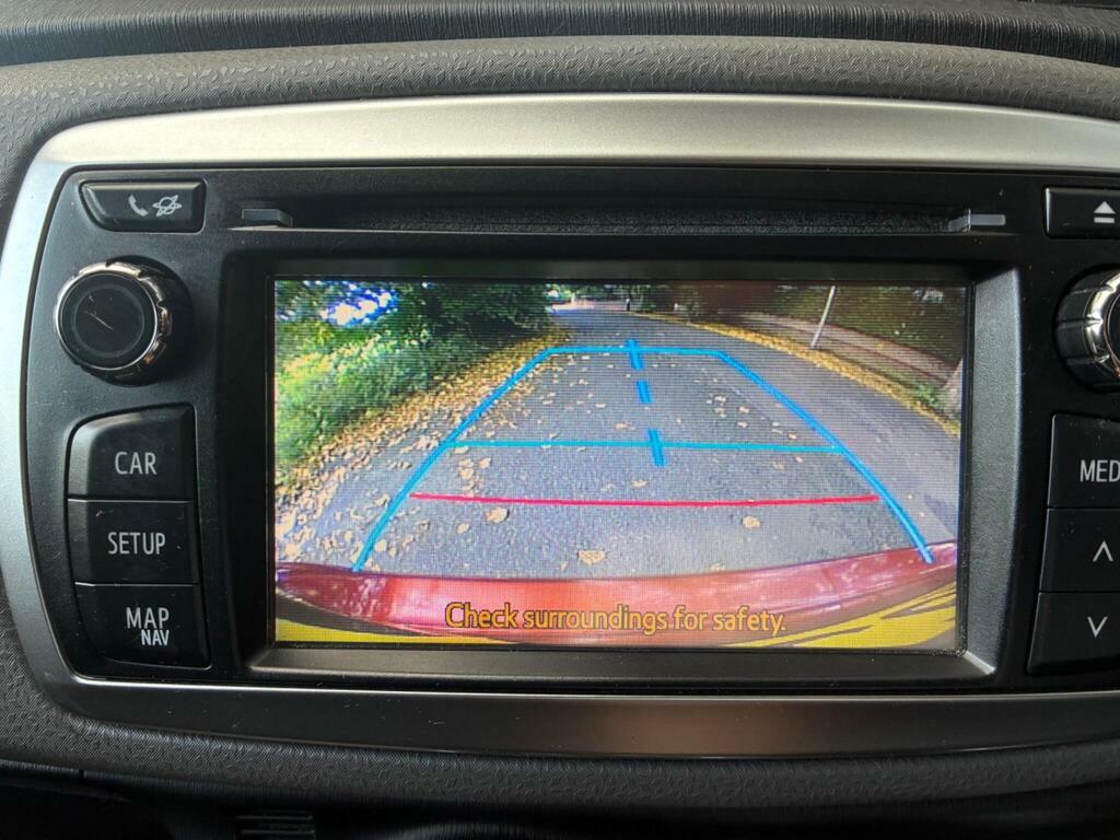 Toyota Yaris 1.33 Dual Vvt-i Tr Euro 5 Red #2
