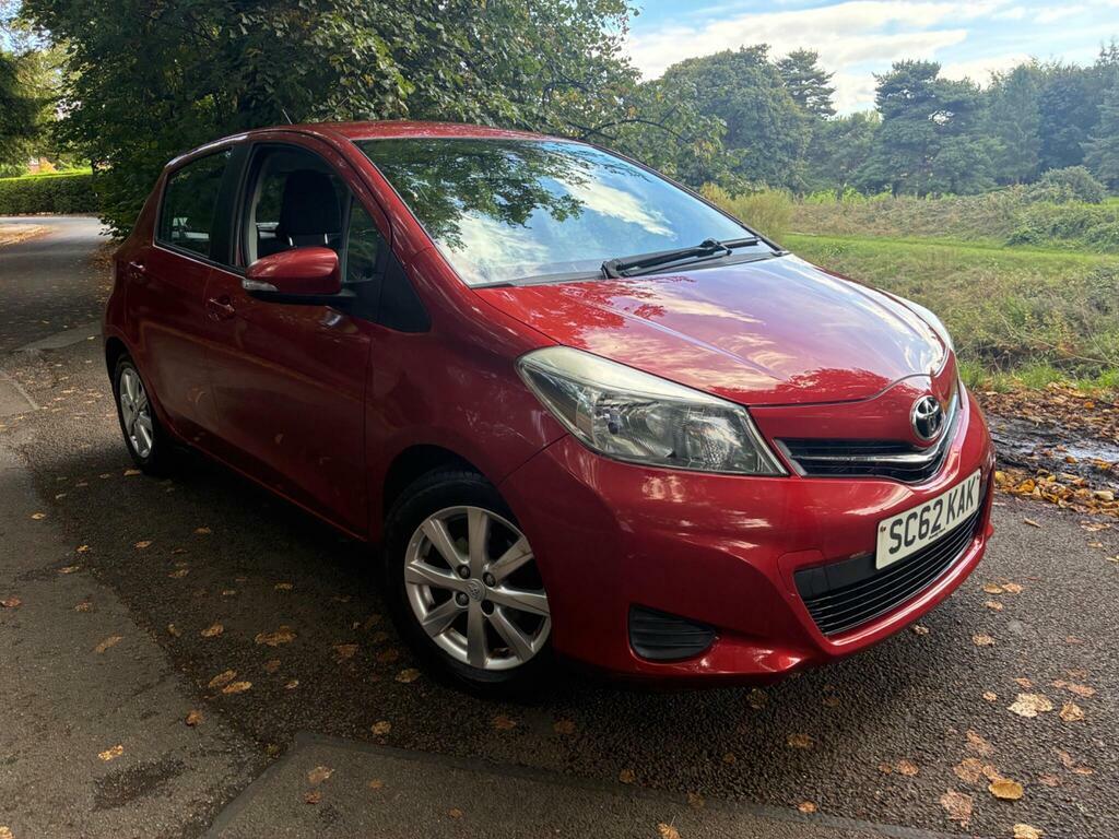 Toyota Yaris 1.33 Dual Vvt-i Tr Euro 5 Red