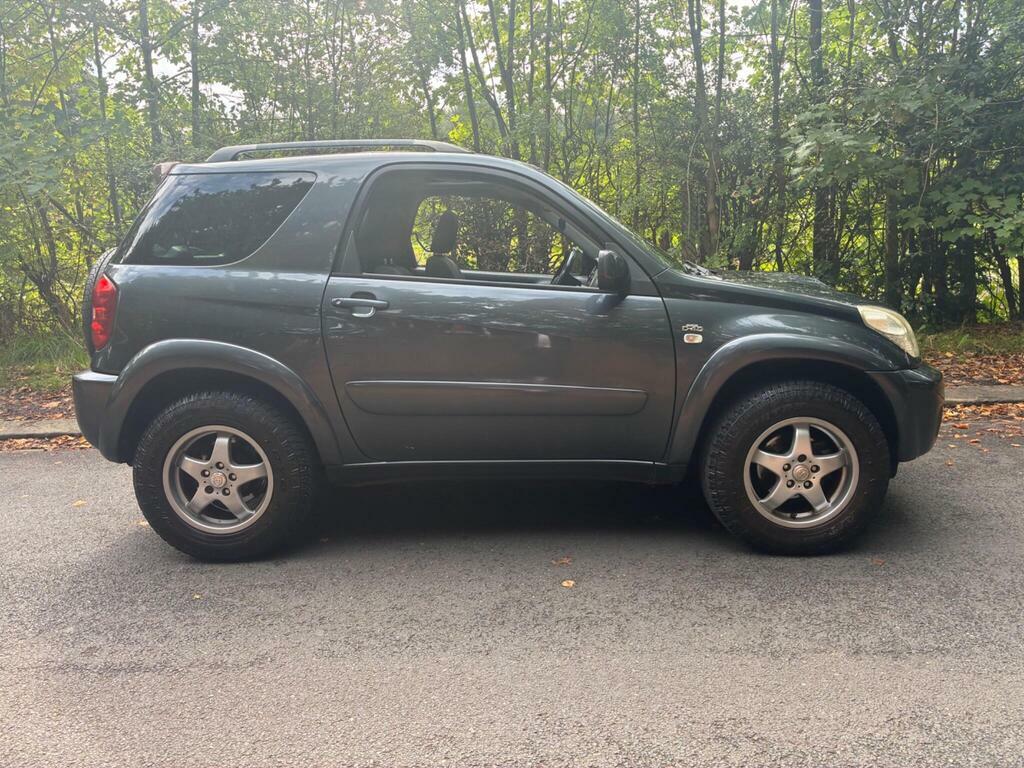 Toyota Rav 4 D-4d Granite Silver #2