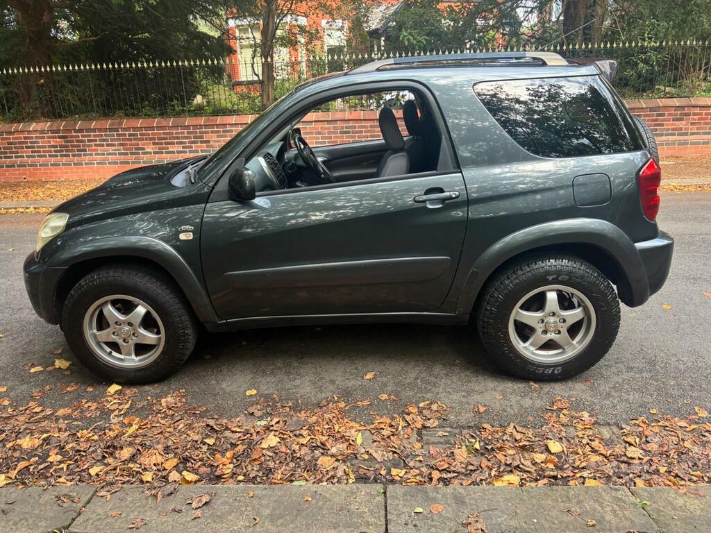 Toyota Rav 4 D-4d Granite Silver #9