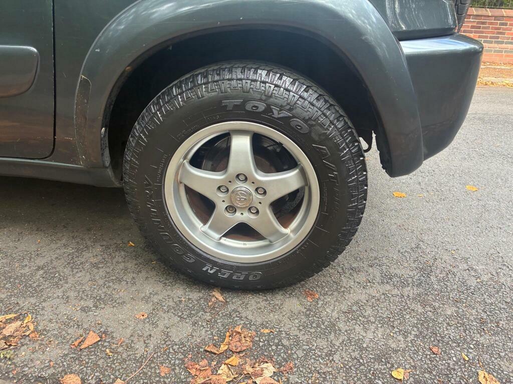 Toyota Rav 4 D-4d Granite Silver #20
