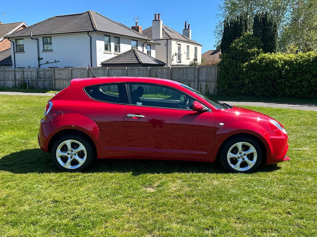 Alfa Romeo MiTo Twinair Red #4