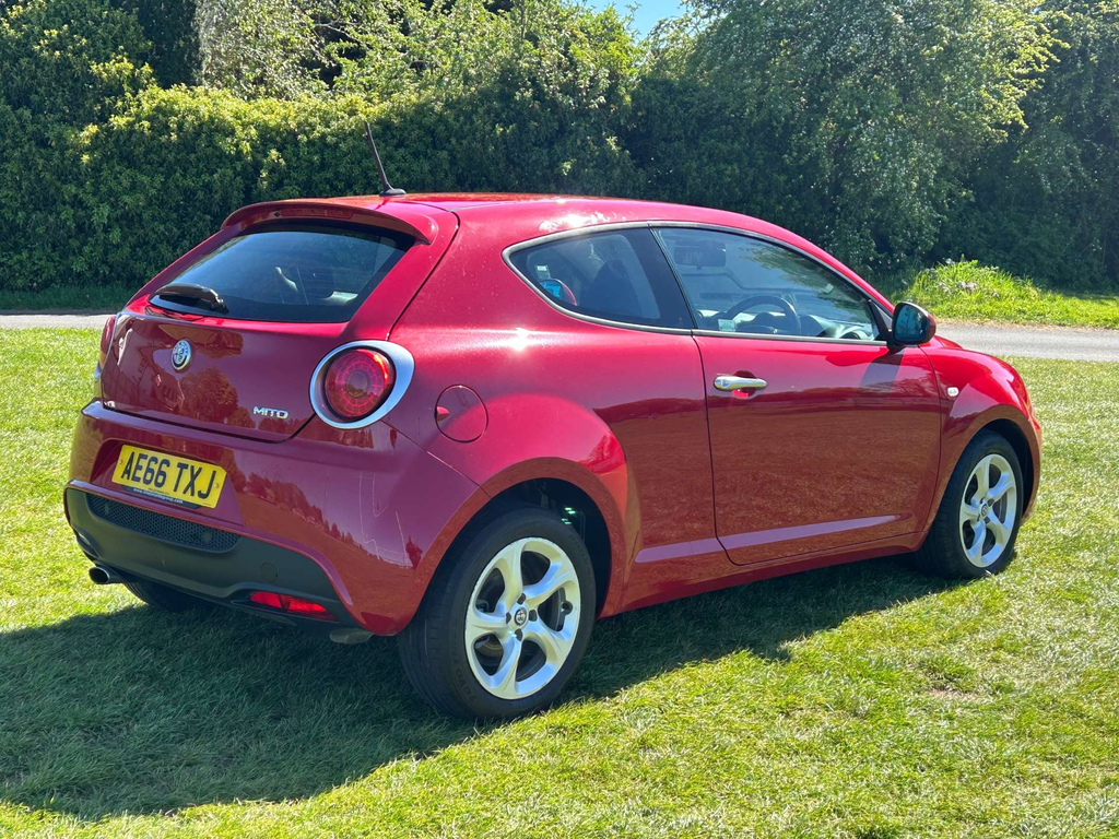 Alfa Romeo MiTo Twinair Red #5
