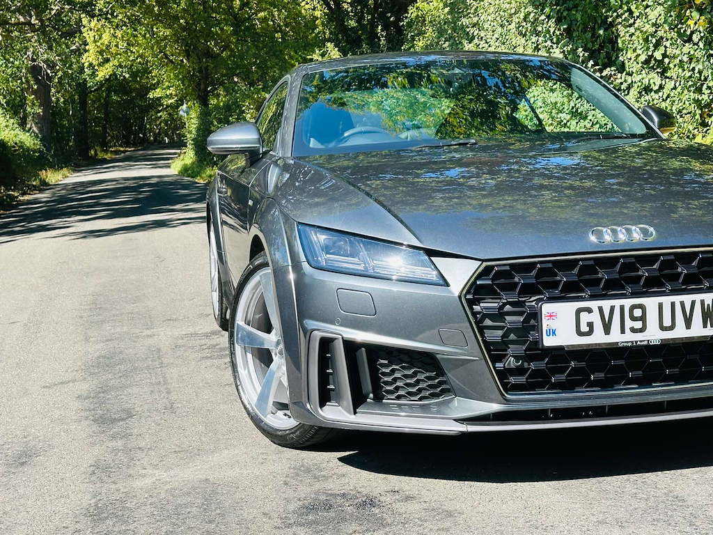 Audi TT 2.0 L S Line 45 Tfsi Grey #2