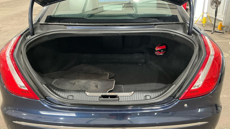 Jaguar XJ Red #11