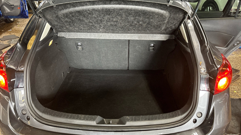 Mazda 3 2.0L Sport Black 118 Bhp Black #11