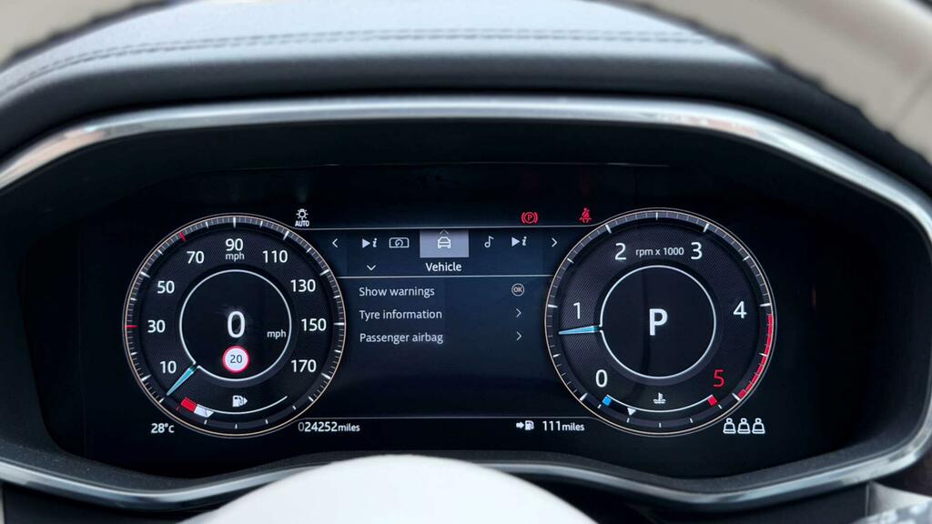 Jaguar F-Pace 2.0 P250 R-dynamic Hse Awd Black #38