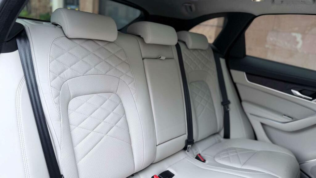 Jaguar F-Pace 2.0 P250 R-dynamic Hse Awd Black #30