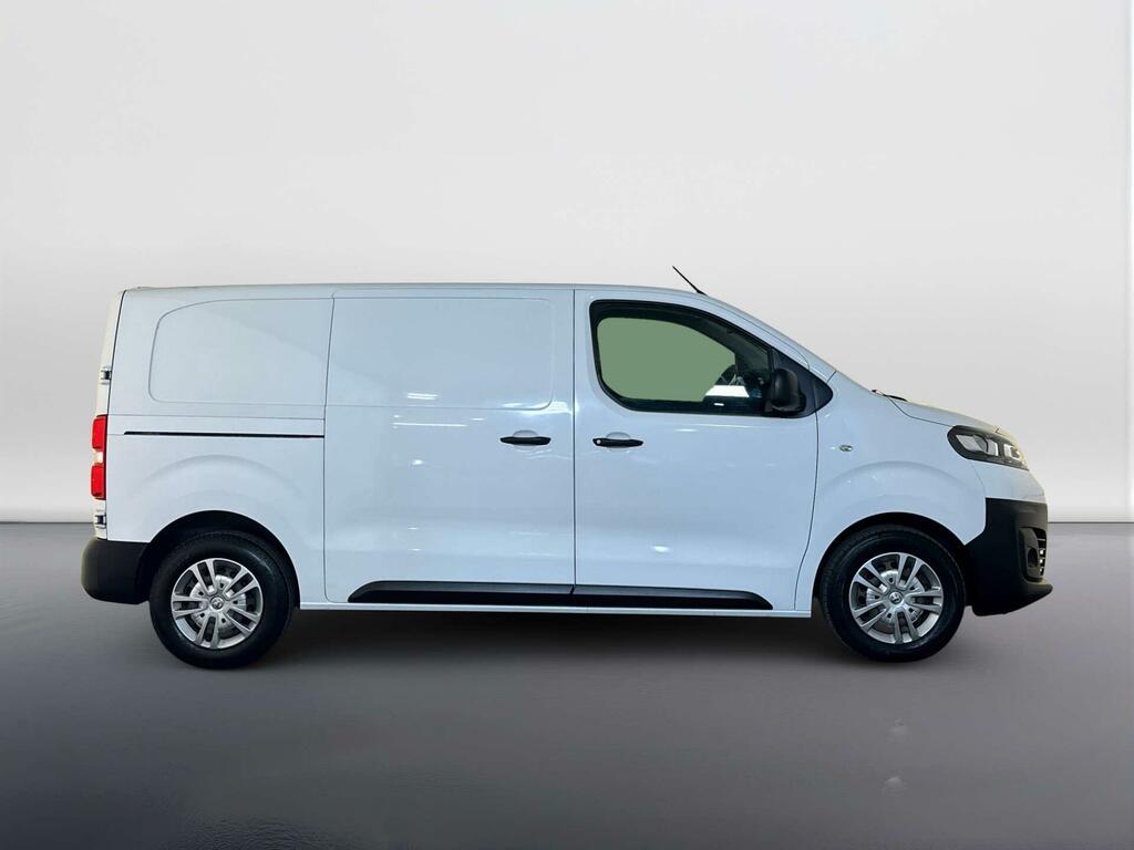 Vauxhall Vivaro Dynamic White #9