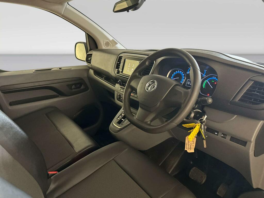 Vauxhall Vivaro 3100 50Kwh Dynamic Panel Van L1 White #2
