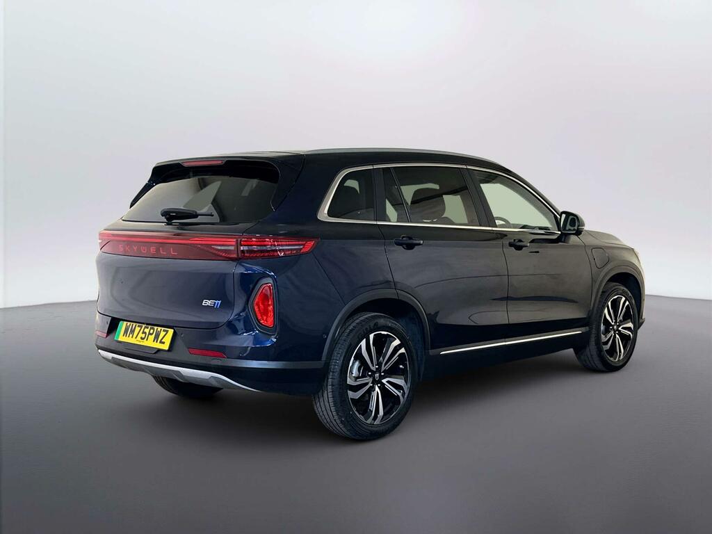   72Kwh Standard Range Suv 204 Ps White #8