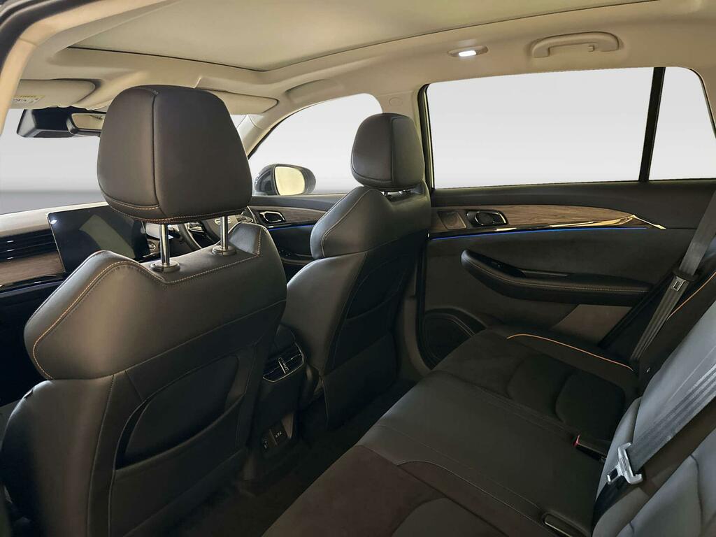   72Kwh Standard Range Suv 204 Ps White #12