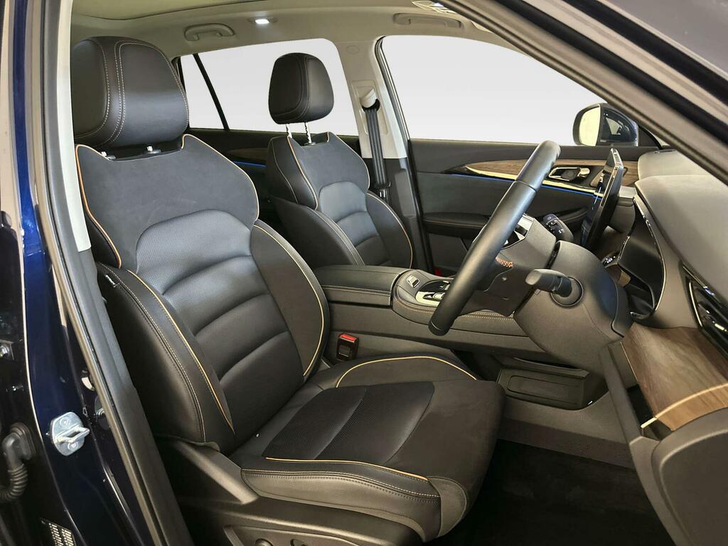   72Kwh Standard Range Suv 204 Ps White #11