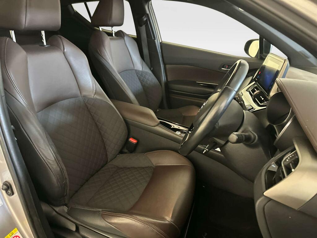 Toyota C-Hr Dynamic Silver #13