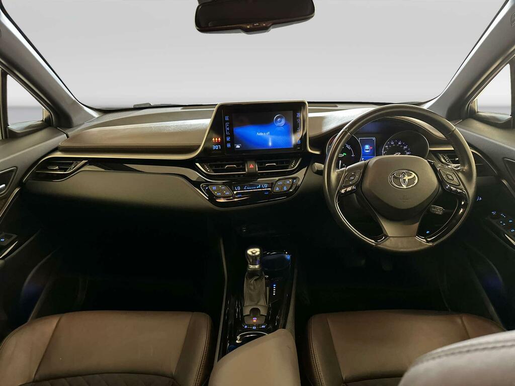 Toyota C-Hr Dynamic Silver #2