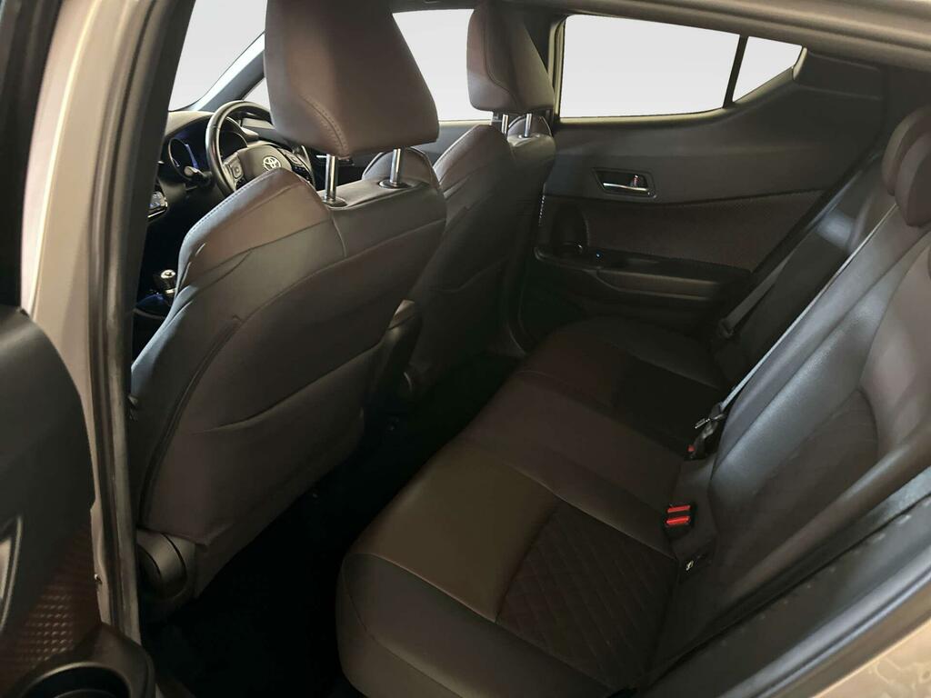 Toyota C-Hr Dynamic Silver #11