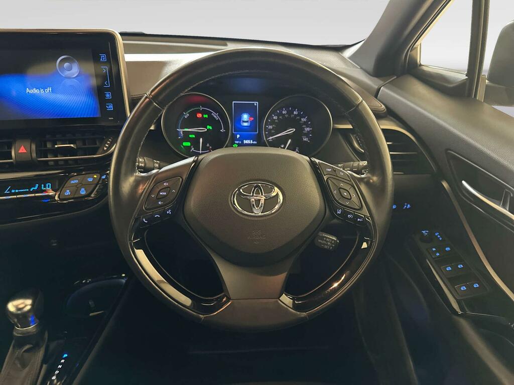 Toyota C-Hr Dynamic Silver #15
