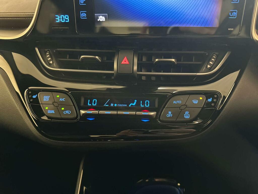 Toyota C-Hr Dynamic Silver #23