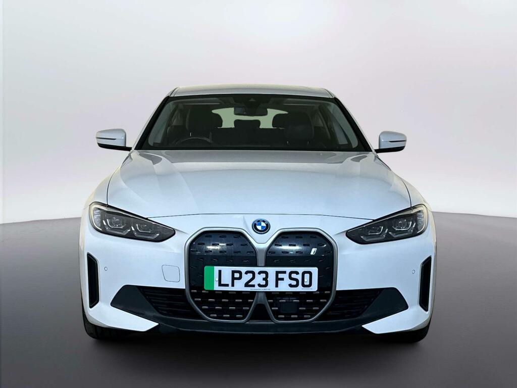 BMW i4 40 83.9Kwh Sport Gran Coupe Edri White #3