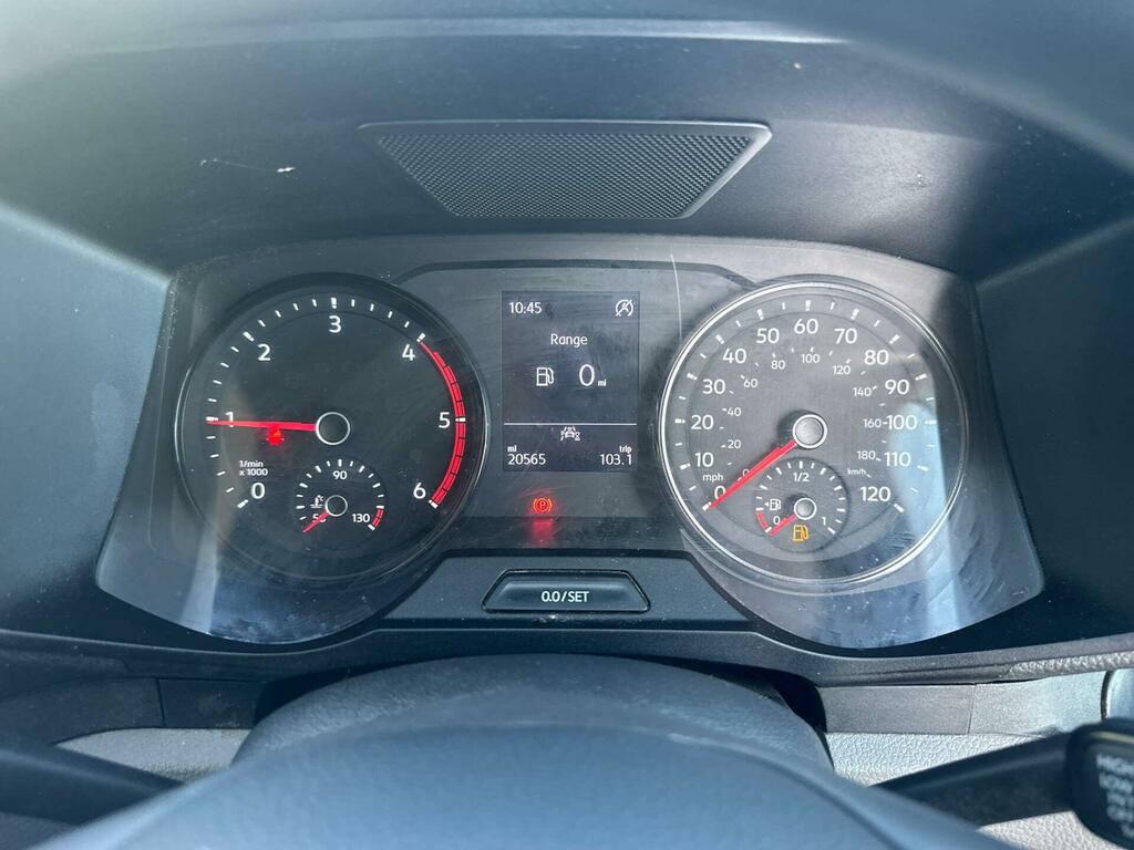 Volkswagen Crafter 2L Commerce Plus White #16
