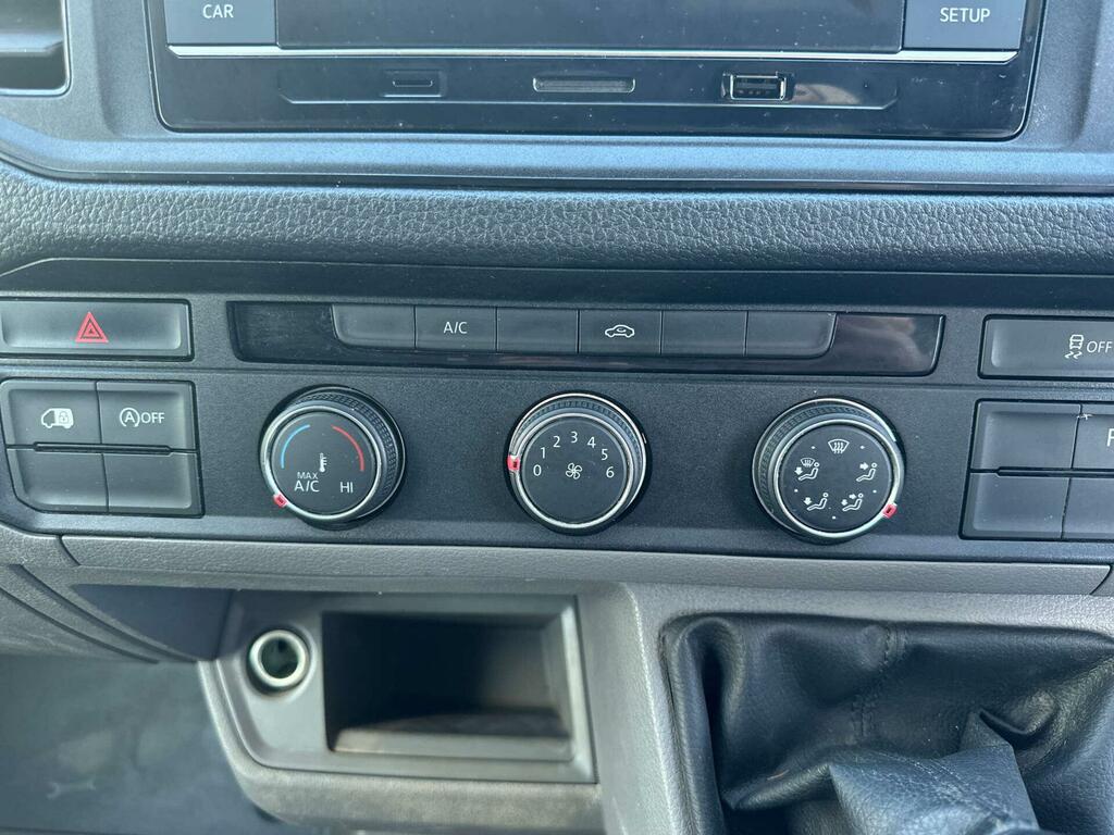 Volkswagen Crafter 2L Commerce Plus White #22