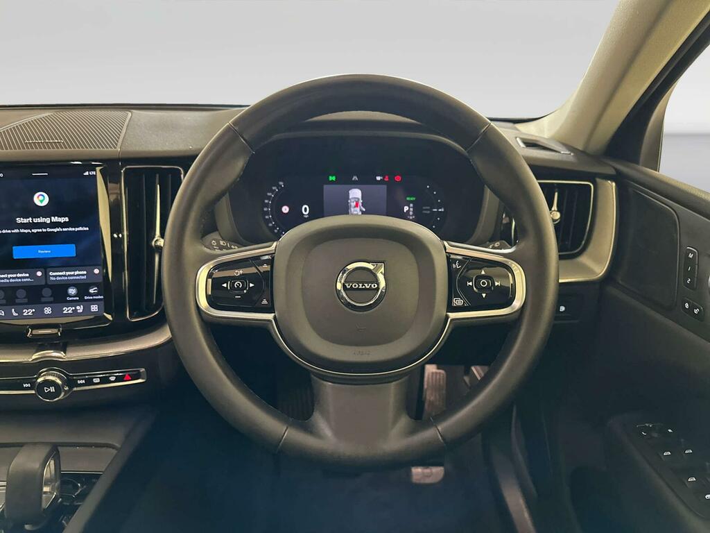 Volvo XC60 Core Black #16