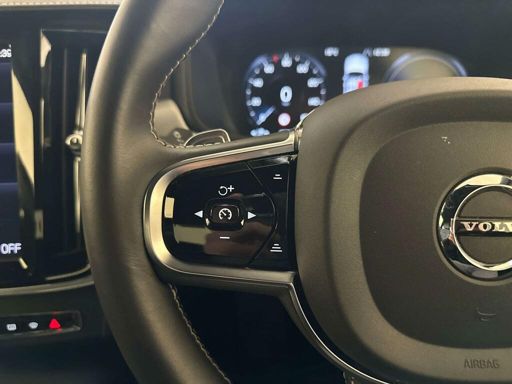 Volvo S90  Black #17
