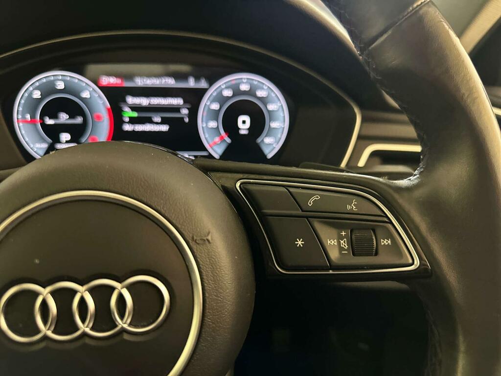 Audi A4 Tfsi S Line Black Edition  #18