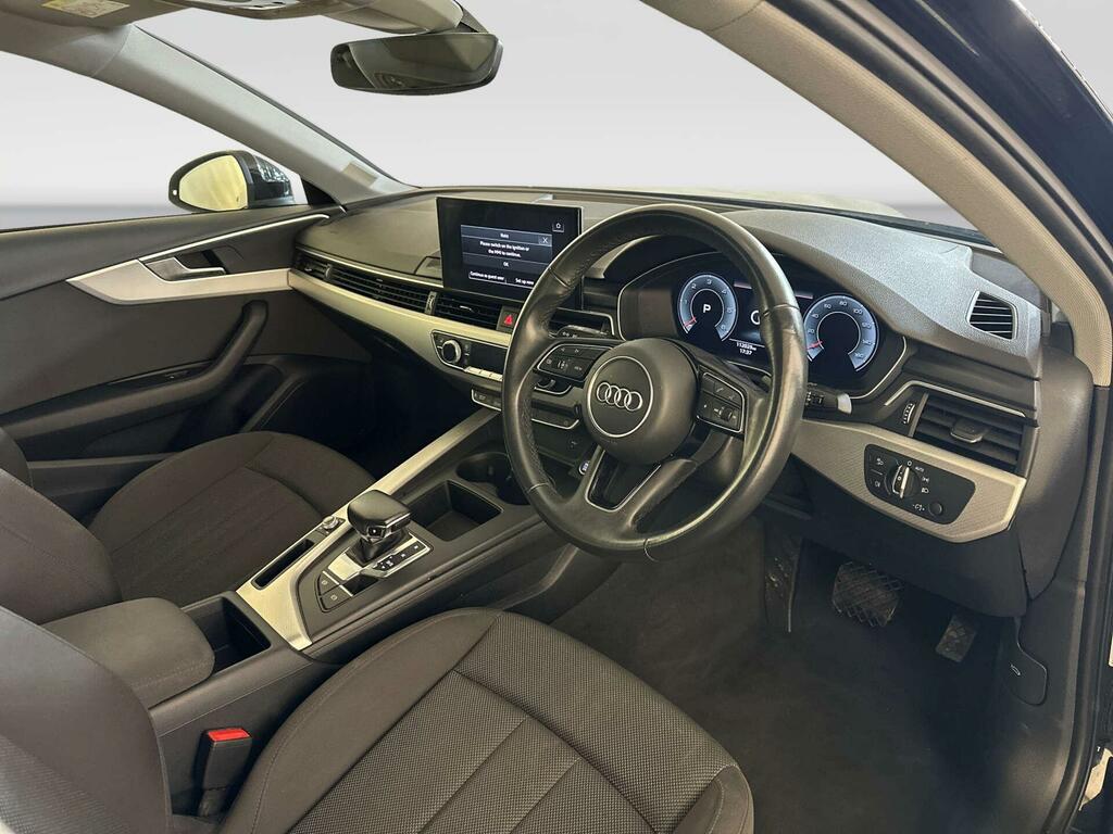 Audi A4 Tfsi S Line Black Edition  #15