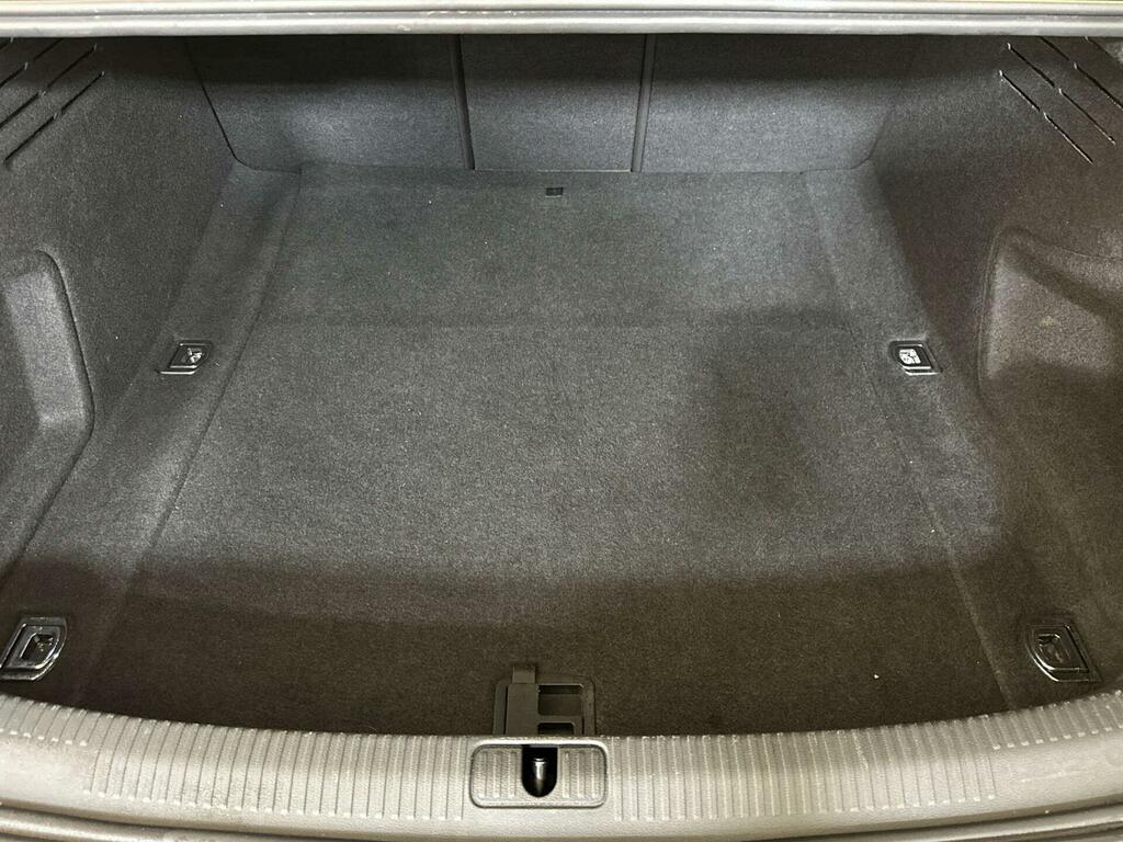 Audi A4 Tfsi S Line Black Edition  #13