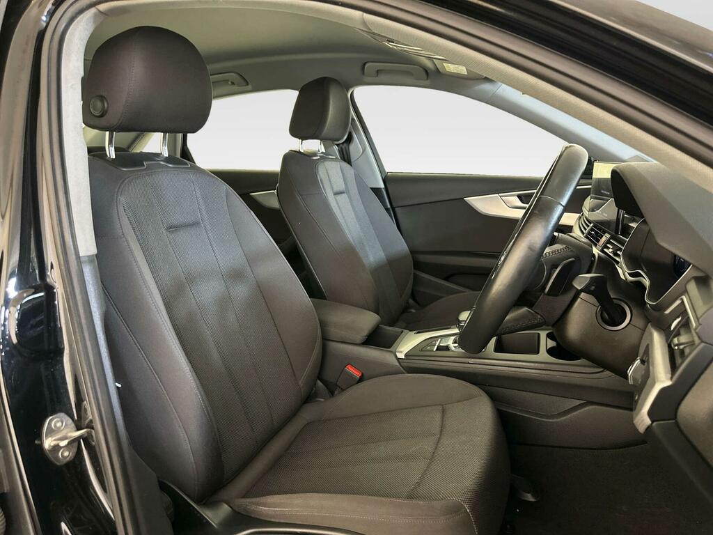 Audi A4 Tfsi S Line Black Edition  #11