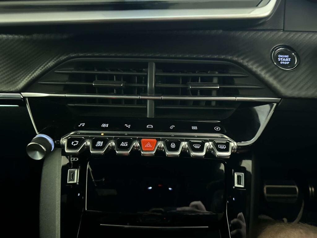 Peugeot e-208 Hatchback Black #21