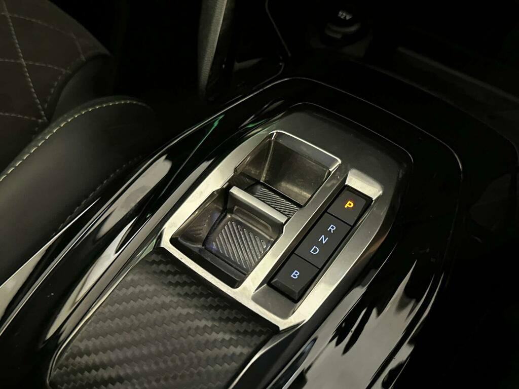 Peugeot e-208 Hatchback Black #20