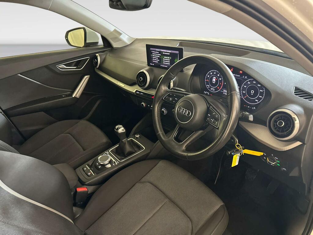 Audi Q2 Tfsi S Line Blue #14