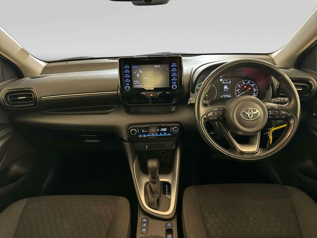 Toyota Yaris 1.5 Vvt-h Icon Hatchback Hybrid E-cvt E Black #2