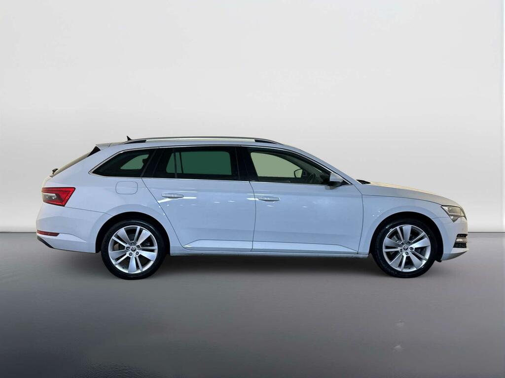 Skoda Superb Se Technology White #9