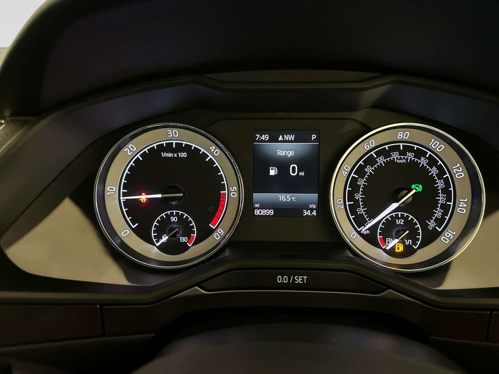 Skoda Superb Se Technology White #17