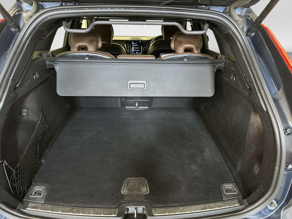 Volvo XC60 R Design Grey #25