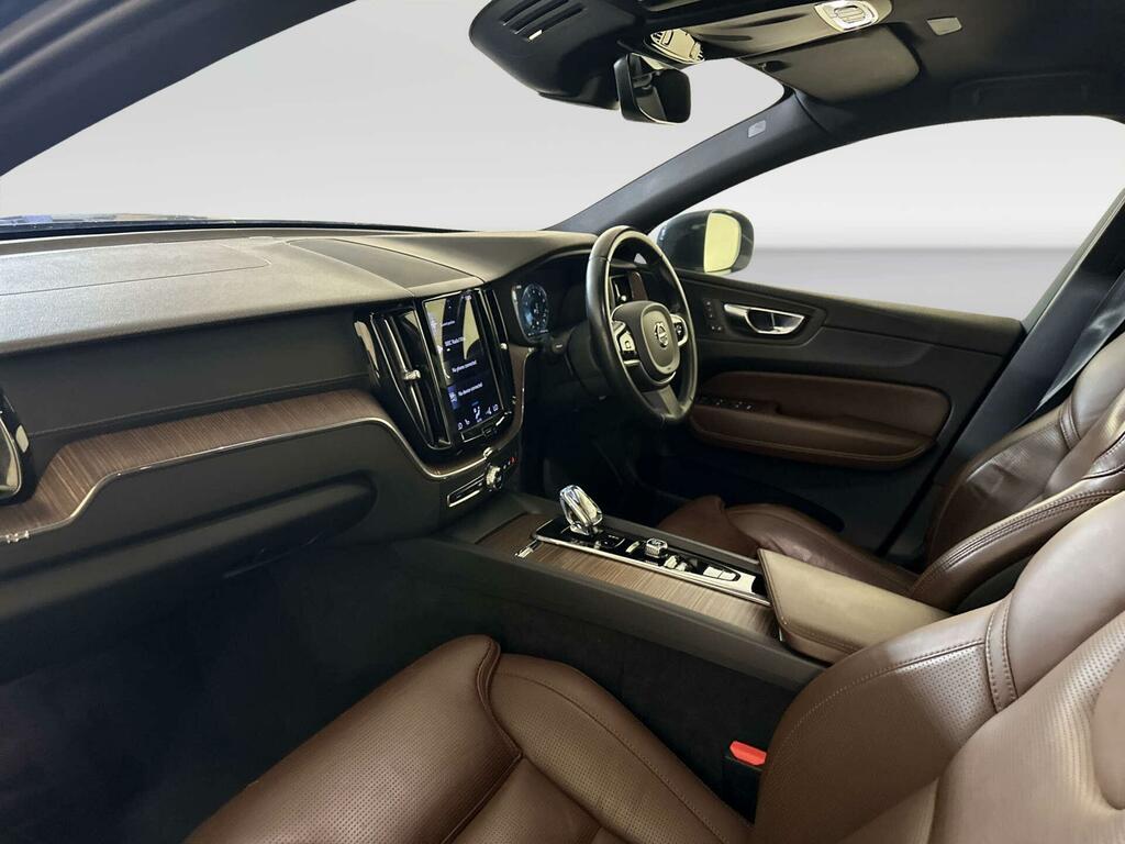 Volvo XC60 R Design Grey #10