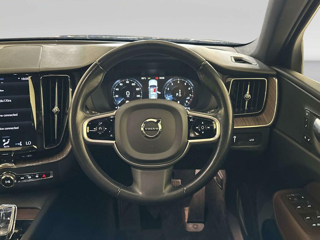 Volvo XC60 R Design Grey #14