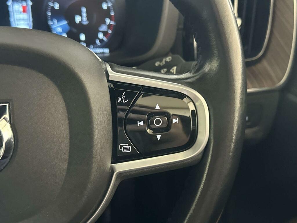 Volvo XC60 R Design Grey #17