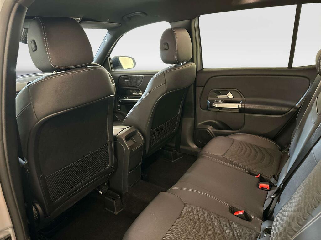 Mercedes-Benz GLB Class Glb 200 Red #12